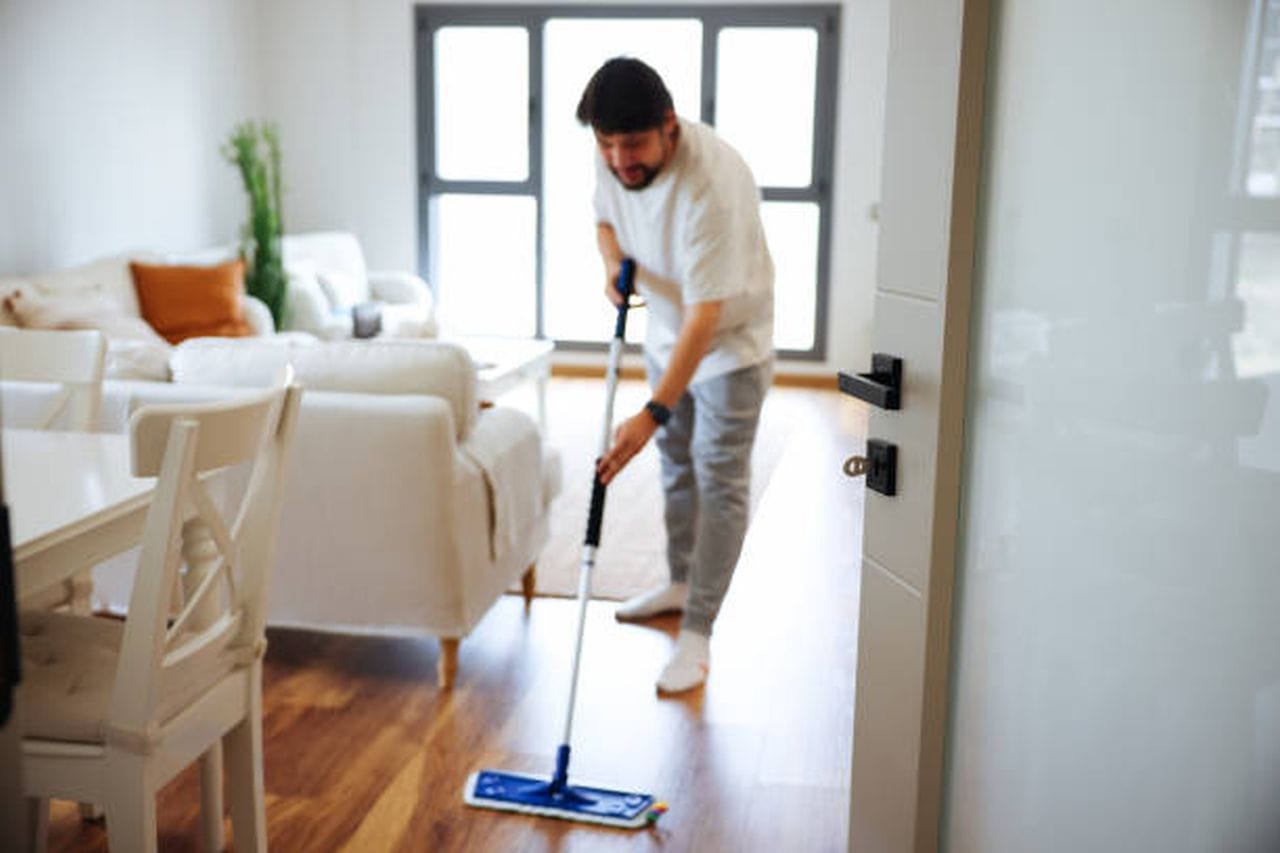 Clean-Your-House-for-Unexpected-Guests-3